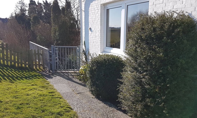 Westeraccumersiel House | Vacation apartment "Deichwohnung"