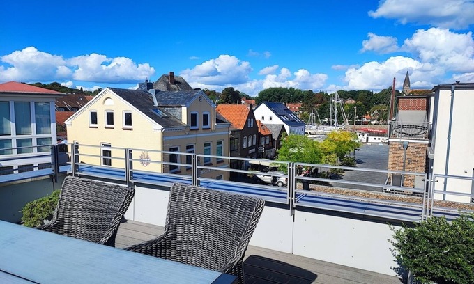 Eckernfoerde Apartment | Vacation apartment/apartment for 5 guests with 90m² in Eckernförde (126660)