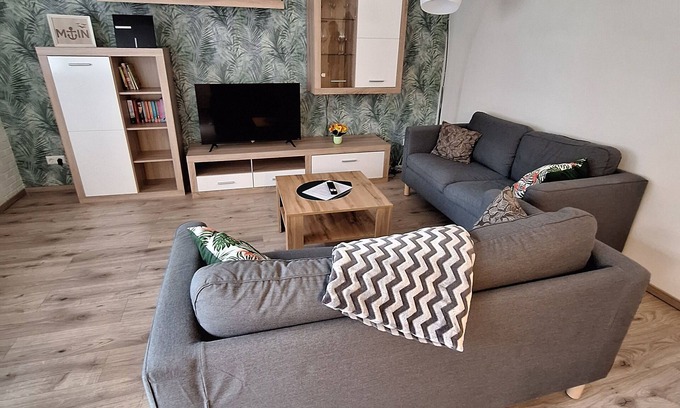 Norderstedt Condo | Vacation apartment in a quiet side street, near the Norderstedt/SH city park