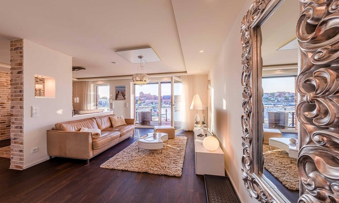 Muritz Apartment | Vacation apartment with water view on the 1st floor of the Hafenresidenz Waren