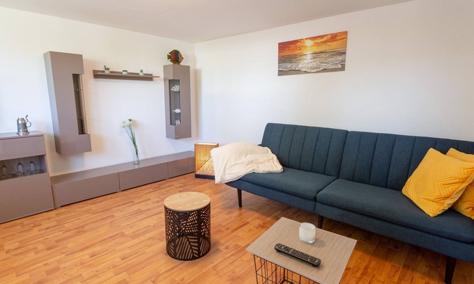 Kroeslin Apartment | Vacation apartment first floor - Holiday apartments at the marina