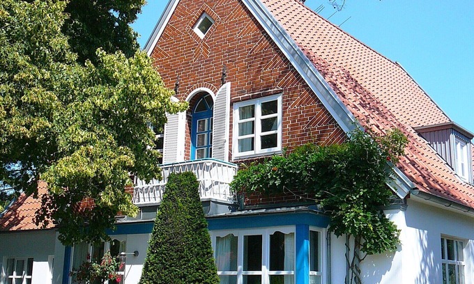 Worpswede Apartment | Vacation apartment in central location/town center, quiet one-way street