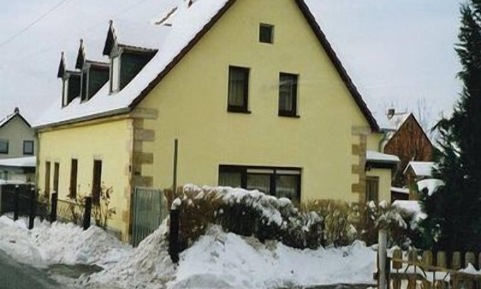 Coschuetz Apartment | Vacation apartment in the south of Dresden