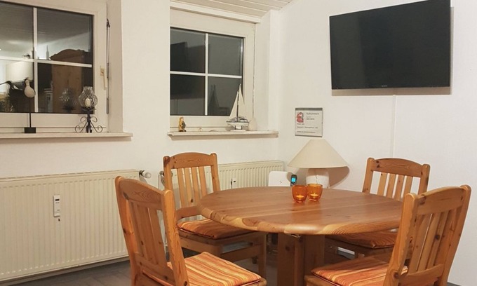 Jaderaltendeich Apartment | Vacation apartment Küstenstube