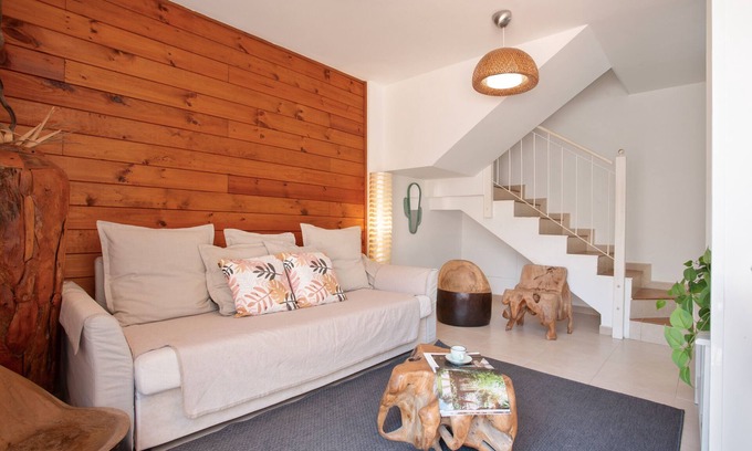 Corralejo Apartment | Vacation Apartment 'Native Coconut House' with Private Terrace and Wi-Fi