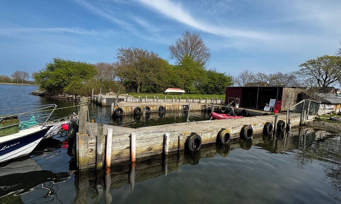 Maasholm Apartment | Vacation apartment no. 2 with its own jetty/barge