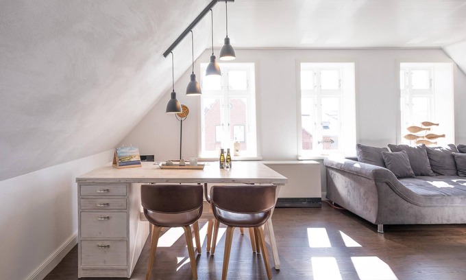 Zentrum Apartment | Vacation apartment "Unter Sternen" in Husum for up to 4 people