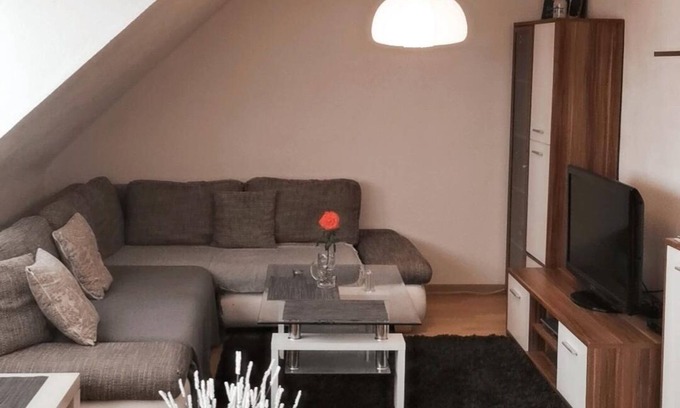 Arnegg Apartment | Vacation apartment "Waldblick" Ulm center - University & Science Park nearby