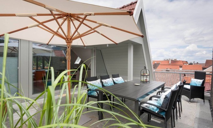 Fussen Old Town Apartment | Vacation apartment Wanner "Über d. Rooftops of Füssen" - Holiday apartment Hintere Gasse