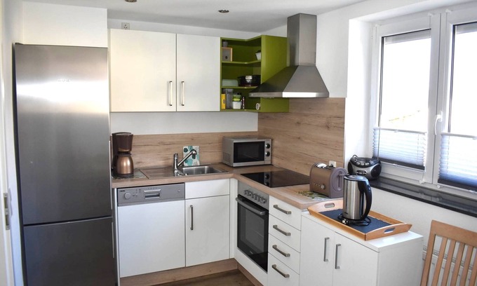 Leipheim Apartment | Vacation apartment with covered terrace and garden