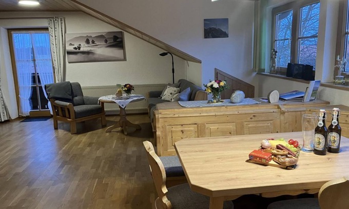 Nesselwang Apartment | Vacation apartment Zugspitz, 1 bedroom, bath/shower/WC - Kögel, Ferienhaus