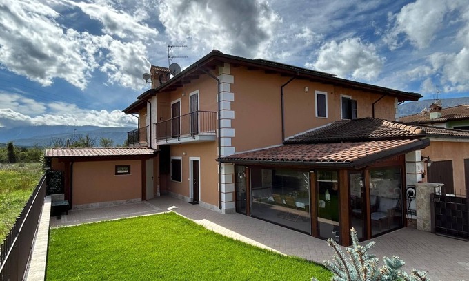 San Demetrio ne' Vestini Villa | Vacation Boutique House Casa Mimo