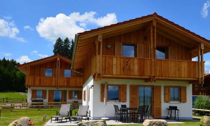 Lechbruck House | Vacation chalet Allgäuglück, sauna, idyllic location on the edge of the forest, fantastic view