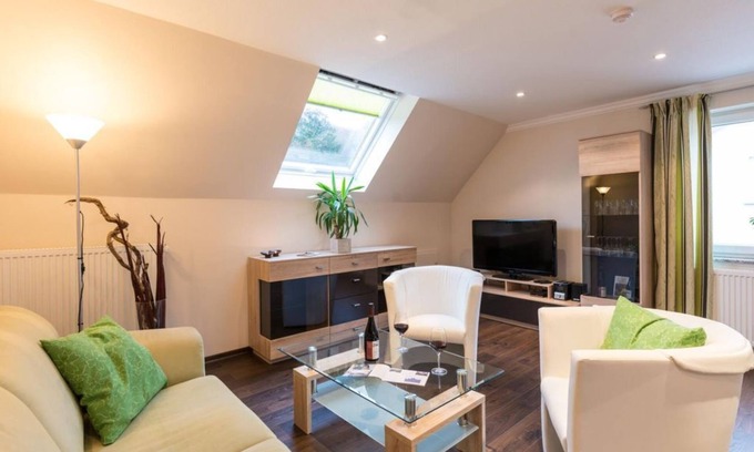 Bad Neuenahr-Ahrweiler Apartment | Vacation apartment "Rebenblick" - Guest house on the vineyard (Lingen winery)