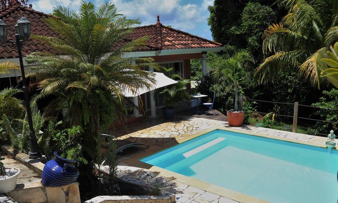 Le Lamentin Apartment | Vacation fun two