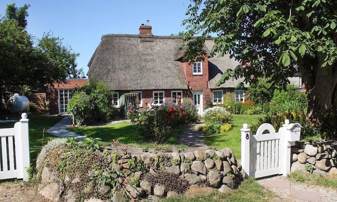 Emmelsbuell-Horsbuell House | Vacation home Freesenhuus Althorsbüll in Emmelsbüll-Horsbüll for up to 6 people
