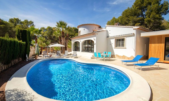 Urbanitzacio la Fustera House | Vacation home Angela by Interhome