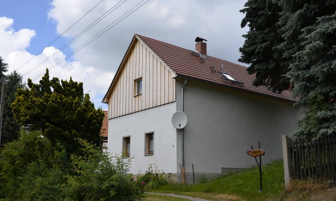 Naundorf House | Vacation home at the Bärenstein for 2-8 persons with 140 m² living space, sauna