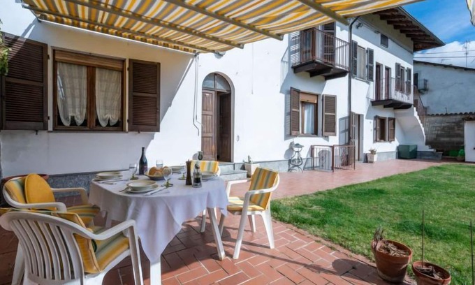 Cerro Tanaro House | Vacation home Ca' d'Angelo in Cerro Tanaro - 12 persons, 5 bedrooms