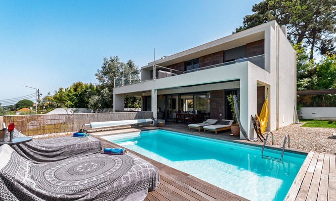 Aldeia do Meco House | Vacation home 'Casa Praia Do Meco' with private pool, private terrace and WLAN