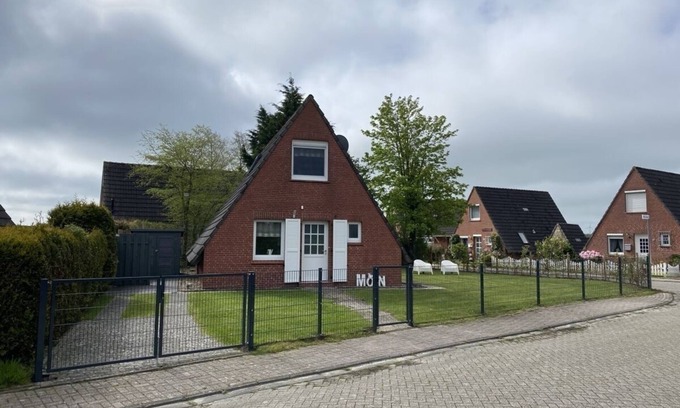 Westeraccumersiel House | Vacation home for 4 guests with 70m² in Dornum (295551)