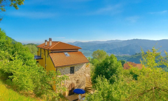 Podenzana House | Vacation home for 5 guests with 100m² in Podenzana (65832)