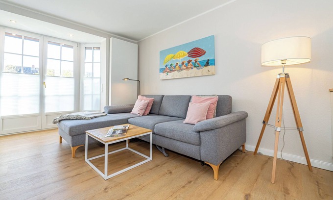 Westerland Apartment | Vacation home for up to 4 people with garden. - Only 350 meters to the beach!