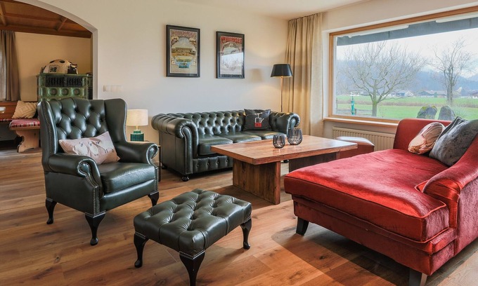 Eck House | Vacation home for up to 10 people with 4 bedrooms, 210m², large garden