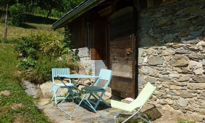 La Lechere House | Vacation Home "Grany Authentique Maison Montagne" with Private Garden