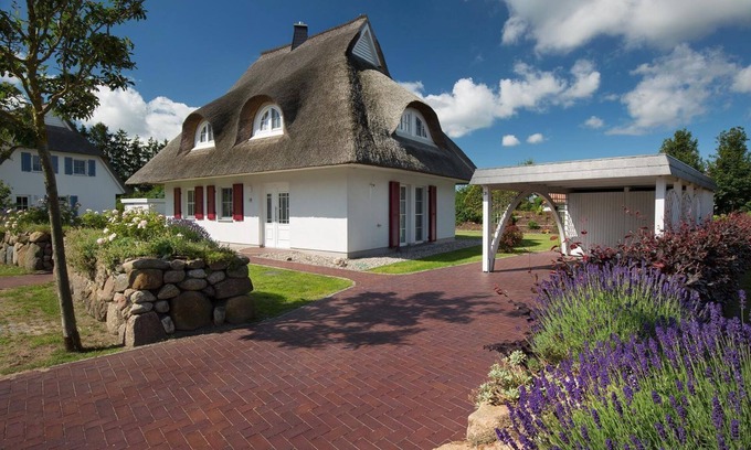 Fuhlendorf House | Vacation home Haubenlerche 52 - Holiday home Haubenlerche 52 - Close to nature