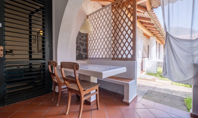 Vulcanello House | Vacation Home "Jerà 39 Piazzetta" with Private Terrace