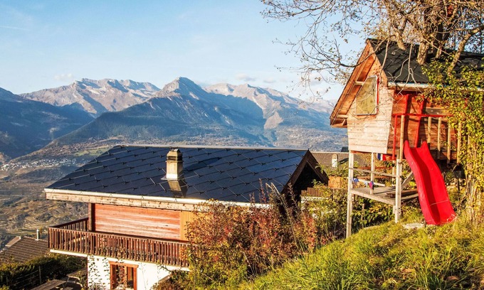 Veysonnaz House | Vacation home Nelly by Interhome