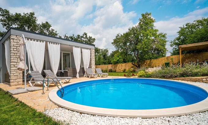 Radini House | Vacation home Ofelia by Interhome