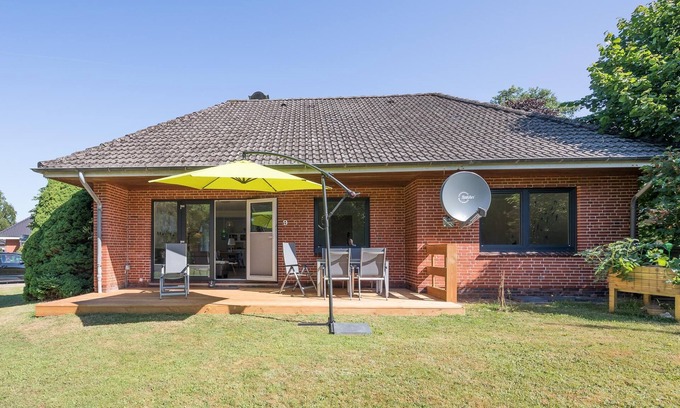 Husum House | Vacation home Villa Lütt in Husum for up to 6 people