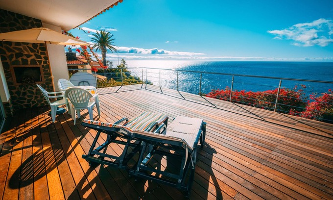 Canico House | Vacation home with fantastic sea views in the first row