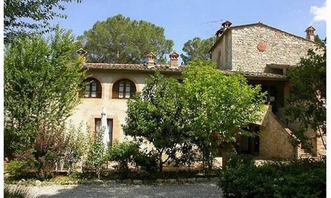 Colle di Val d'Elsa Apartment | Vacation in a former 14th century monastery - L'arco apartment