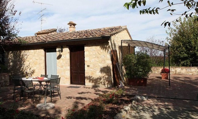 Colle di Val d'Elsa Apartment | Vacation in a former 14th century monastery - L'olivo apartment