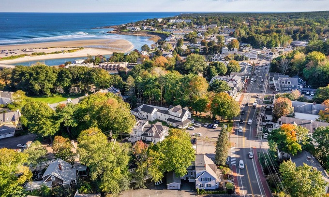 Ogunquit House | Vacation in the Heart of Ogunquit