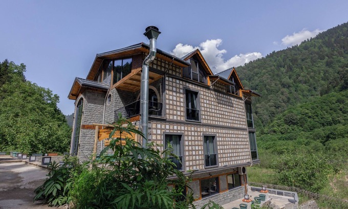 Camlihemsin Resort | Vadi Taş Konak