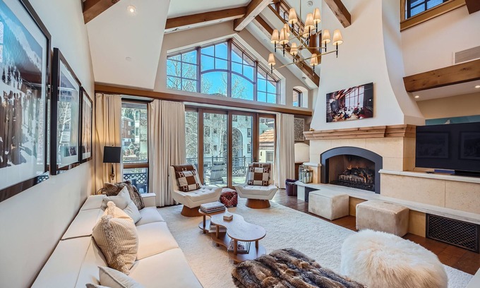 Vail House | Vail Row-House 303 Gore Creek Dr #7, Vail Village - Next to Bridge St & Gorsuch. Ski-in/Ski-out.