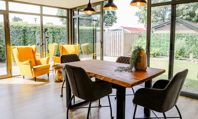 Yerseke House | Vakantiewoning op steenworp afstand van strand en havens