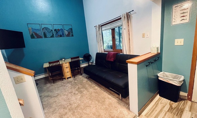 Valdez Apartment | Valdez Robe River Front Property