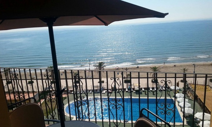 Port Saplaya Apartment | Valencia: Beautiful Apartment in the beach