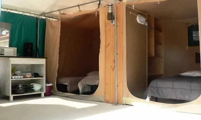 Soturac House | Valenty Campsite * - Trapper Tent 3 rooms 5 people Without Sanitary