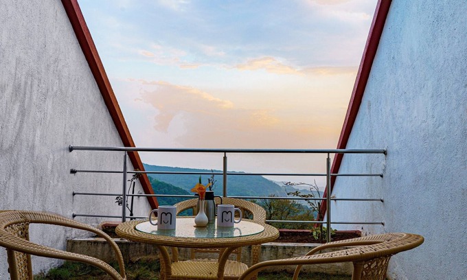 Mahabaleshwar Hotel | Valley View Beacon Resort