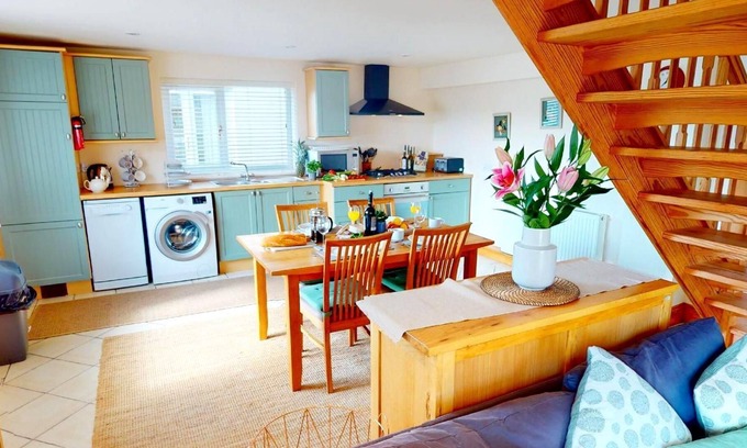 Umberleigh House | Valley View set in 11 acres of mature woodland surrounded by rolling hills