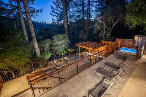 Guerneville House | Valley Vista A Wine Country Escape