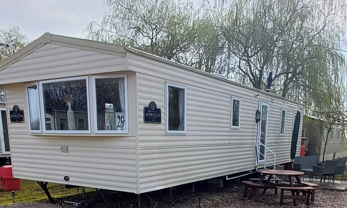 Tattershall Cabin | Value, family friendly, 3 bed cabin on Tattershall Lakes Country park