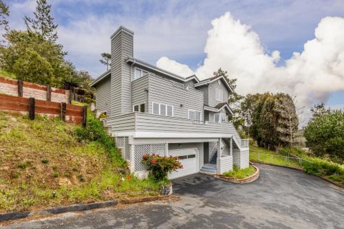 Pine Knolls Estates House | Van Gogh Villa