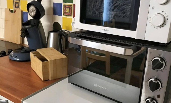 Les Sablettes Condo | Var, Les Sablettes, Atypical apartment, almost in the water